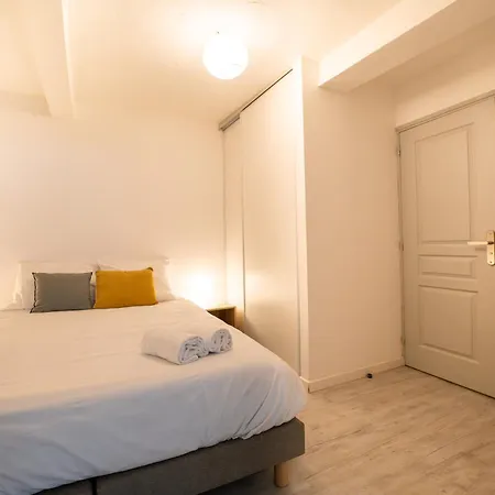 Le Lucia, Beau T2, Clim,centre Historique, Comedie Apartmán