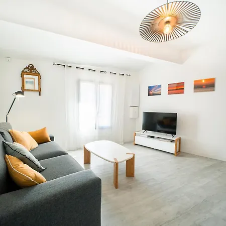 Le Lucia, Beau T2, Clim,centre Historique, Comedie Apartmán